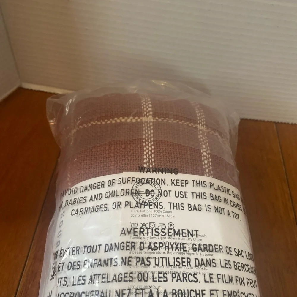 Little Korbosse By April Nemeth Woven Throw Blanket 100% cotton 50